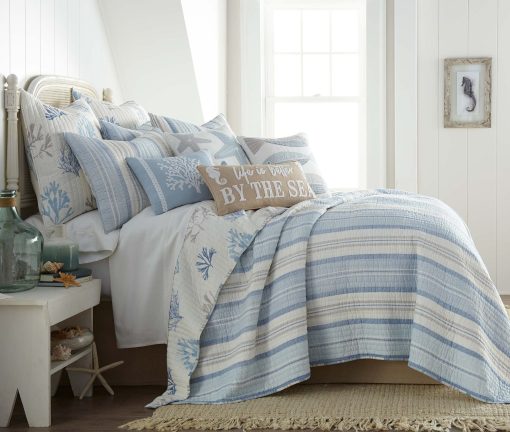 Juego de Edredon Levtex Home Ipanema - Edredon para Cama Matrimonial/Queen + Dos Fundas de Almohada Estandar - Costero - Azul, Taupe y Crema - Tamano del Edredon (88x92 pulg.) y Tamano de la Funda de Almohada (26x20 pulg.) - Reversible - Tela de Algodon - Imagen 3