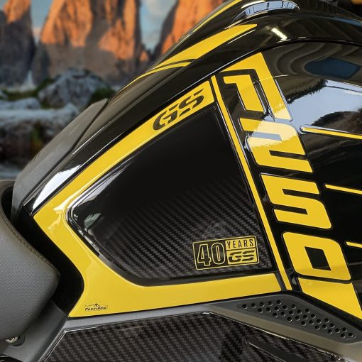Pegatinas de moto 3D de resina compatibles con Bmw R 1250 GS Edition 40th 2021. Protecciones para rodillas laterales contra impactos y aranazos. Par de pegatinas de resina - Hechas en Italia