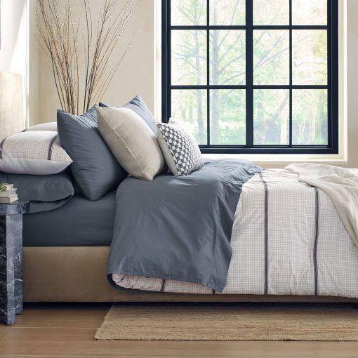 Set de Edredon de Algodon Estampado por Nate Home de Nate Berkus | Ropa de Cama Fresca, Comoda y Comoda de mDesign - Tamano Completo/Reina - 1 Edredon/2 Fundas de Almohada, Perla/Noche (Beige/Negro) - Imagen 3