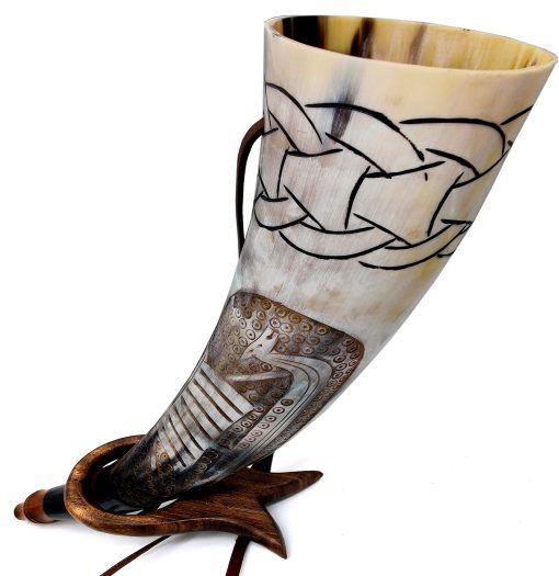 Cuerno de Guerra Vikingo - Trompeta de Batalla de Cuerno de Buey Genuino de 16" - Premium Grabado a Mano en Cuerno de Barco Cuerno Vikingo de Escandinavia Cuerno Antiguo de Caza Herramienta de Batalla CUERNO DE SOPLO CUERNO VIKINGO Con Soporte de Madera - Imagen 8