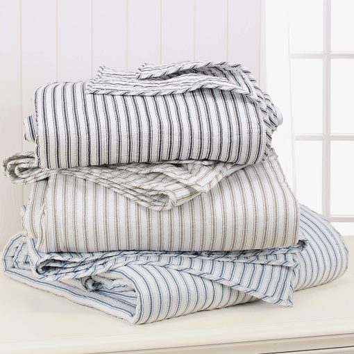Set de Colcha Levtex Home - Tobago Stripe Azul - Colcha Full/Queen + Dos Fundas de Almohada Estandar - Blanco, Azul - Tamano de la Colcha (88x92 pulg.) y Tamano de la Funda de Almohada (26x20 pulg.) - Reversible - Tejido de Algodon - Imagen 5