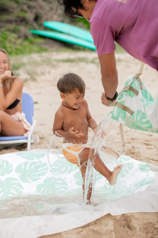 Piscina de Playa para Bebes | Piscina y Manta de Playa 2 en 1 | Piscina Flexible para Ninos Pequenos y Bebes | Juguetes de Playa para Ninos y Ninas | 6x6 Pies con Bolsa de Transporte Impermeable | Charco de Playa (Hojas de Monstera Sage)