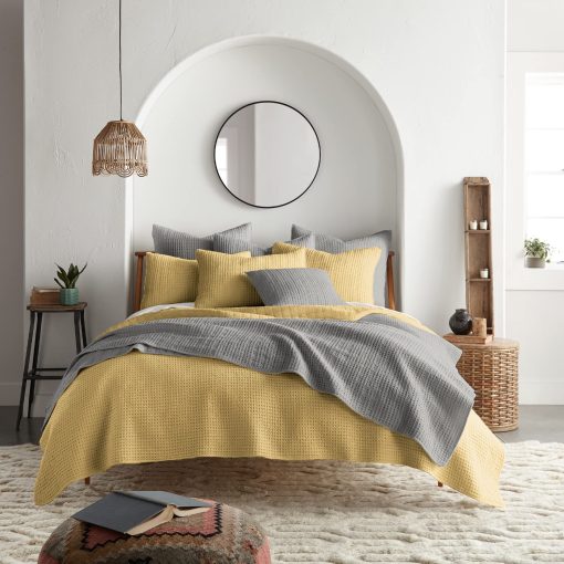 Levtex Home - Mills Waffle - Juego de edredon King/California King - Almohada de Algodon Ocre - Tamano del edredon (106 x 92 pulgadas), Tamano de la almohada (36 x 20 pulgadas) - Imagen 3