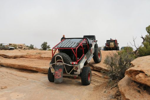 Toldo de Malla SPIDERWEBSHADE Compatible con Jeep TJ (1997-2006) Hecho en EE. UU. Toldo de Malla Cubierta Solar Cubierta Solar Accesorio Jeep (Negro) - Imagen 6