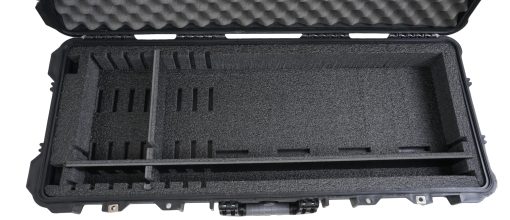 Estuche para teclado de 37-49 Notas Case Club para teclados de hasta 32.5" L x 11.5" W x 3.25" H - Estuche resistente, impermeable, a prueba de aplastamiento, con ruedas, y con capacidad de envio. Estuche rodante con cerradura de servicio pesado aprobado por lineas aereas - Imagen 6