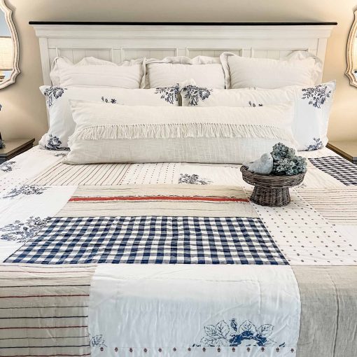 Edredon Piper Classics Betsy, 95" L x 105" W, Patchwork de Rojo, Blanco, Azul, Crema, Americana, Patriotico, King - Imagen 6