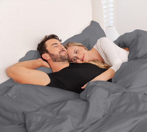 Juego de Sabanas KICKEE, 100% Viscosa de Bambu, Tejido Sateen, Ropa de Cama Sedosa para Comodidad Celestial, Mejor Conteo de Hilos 300 (Pluma Gris, Tamano California King) - Imagen 5
