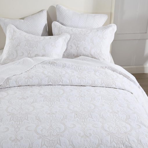 Colcha extragrande QuiltEase para cama King - 120" L x 120" W Extra Wide - Juego de colchas bordadas 100% algodon ligero - Colcha reversible California King - 3 Piezas - Blanco - Imagen 3