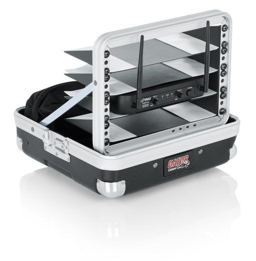 Estuche rigido para microfonos Gator Cases; Capacidad para (4) Sistemas de Microfonos Inalambricos con Estantes de Media Rack y Almacenamiento para (4) Receptores de Mano (GM-4WR) - Imagen 4