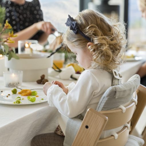 Cojin Clasico Stokke Tripp Trapp, Gris Nordico - Combinable con la Silla Tripp Trapp & Trona para Soporte y Comodidad - Lavable a Maquina - Se Adapta a Todas las Sillas Tripp Trapp - Imagen 5