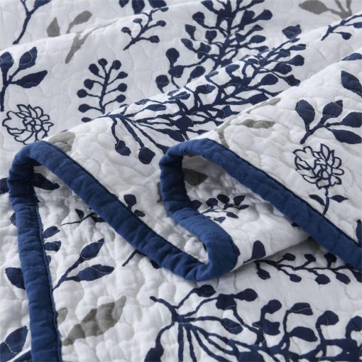 Juego de Edredon Mescore King, Edredon Floral 100% de Algodon Acolchado para Cama King, Juego de Ropa de Cama de Tamano King, Ligero y Reversible, para Cama King, Todas las Estaciones, Azul Marino 3 Piezas - Imagen 5