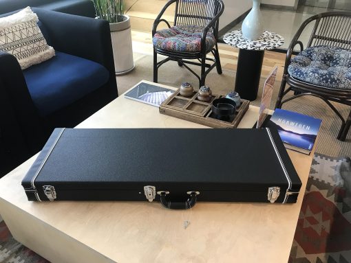 Estuche rigido cuadrado para guitarra electrica de alta calidad Lykos ST actualizado con micro surcos planos Flat Tweed para estilo ST TL con cerradura de pestillo acolchada (Negro) - Imagen 7