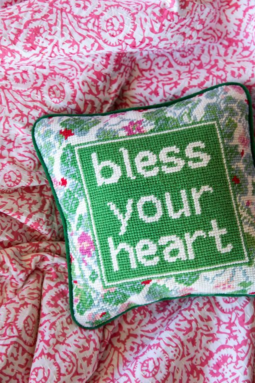 FURBISH Almohada Decorativa de Aguja Hecha a Mano - Bless Your Heart - 10" x 10" - Pequeña Almohada Bordada para Cama, Silla, Sofa - Decoracion Estetica para Habitaciones - Imagen 5