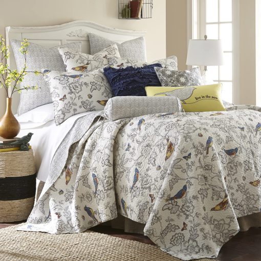 Juego de Edredon Levtex Home - Mockingbird - Edredon Completo/Queen 88x92 pulgadas + Dos Fundas de Almohada Estandar 26x20 pulgadas - Gris con Toile de Aves y Mariposas - Reversible - Algodon