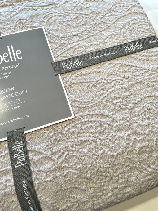 Cobertor Colcha Piubelle Piu Belle Portugal 100% Algodon - Lujo Hotelero Matelasse Todas las Estaciones, Ligero, Textura con Patrones Elevados (Queen (Estandar EEUU), Matilde), Blanco - Imagen 2