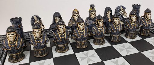 Juego de ajedrez de fantasia gotica de caballeros esqueleto del tiempo medieval con tablero maltes de 17" - Imagen 8
