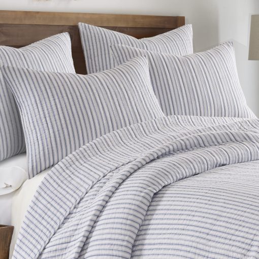 Set de Colcha Levtex Home - Tobago Stripe Azul - Colcha Full/Queen + Dos Fundas de Almohada Estandar - Blanco, Azul - Tamano de la Colcha (88x92 pulg.) y Tamano de la Funda de Almohada (26x20 pulg.) - Reversible - Tejido de Algodon - Imagen 6