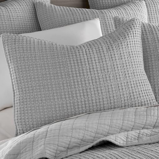 Levtex Home - Mills Waffle - Juego de colcha Full/Queen - Gris Algodon con textura en waffle - Tamano de colcha (88 x 92 pulg.), Tamano de funda de almohada (26 x 20 pulg.) - Imagen 6
