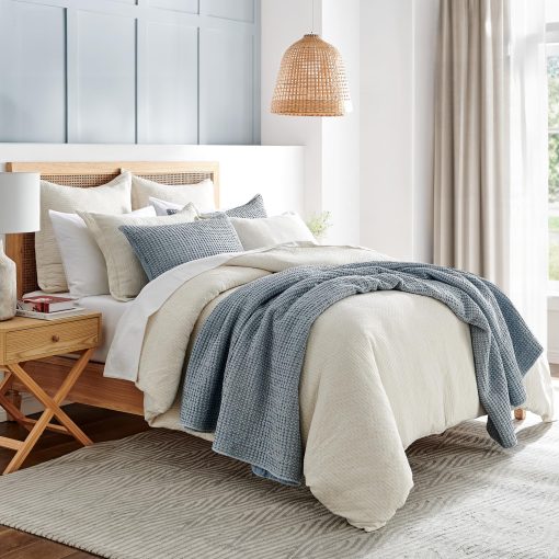 Levtex Home - Mills Waffle - Juego de edredon Full/Queen - Algodon Waffle Chambray - Tamano del edredon (88 x 92in.), Tamano de la funda de almohada (26 x 20in.) - Imagen 4