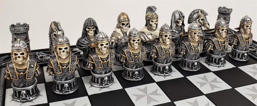 Juego de ajedrez de fantasia gotica de caballeros esqueleto del tiempo medieval con tablero maltes de 17" - Imagen 7