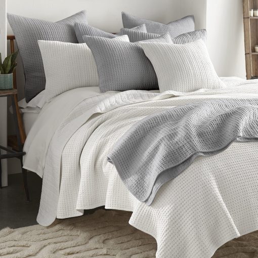 Levtex Home - Mills Waffle - Juego de colcha Full/Queen - Gris Algodon con textura en waffle - Tamano de colcha (88 x 92 pulg.), Tamano de funda de almohada (26 x 20 pulg.) - Imagen 7