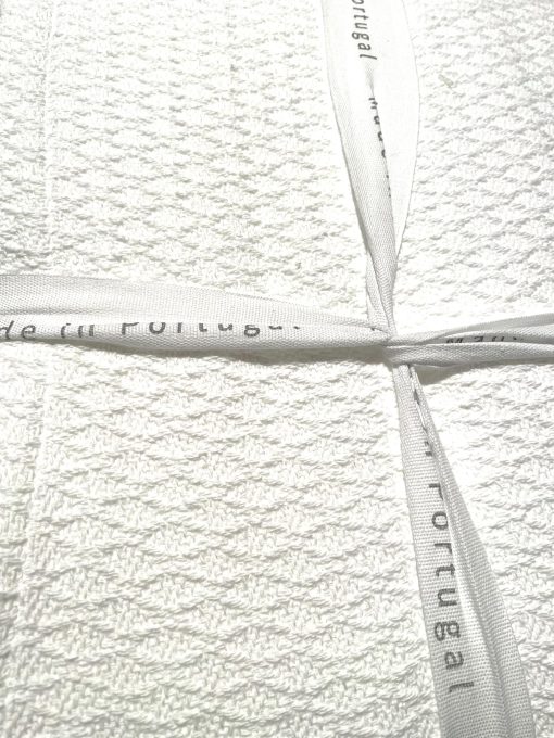 Colcha de cobertor de retazos de algodon blanco liso Docofil Portugal Collection Textured Levantado Diseno de espiga con bordes suaves (Geometrico, King (Estandar de EE.UU.)) - Imagen 4