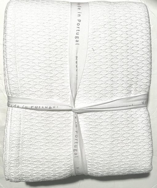 Colcha de cobertor de retazos de algodon blanco liso Docofil Portugal Collection Textured Levantado Diseno de espiga con bordes suaves (Geometrico, King (Estandar de EE.UU.)) - Imagen 3