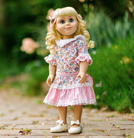 Muñeca Oficialmente Licenciada de Little House on The Prairie Nellie Oleson de The Queen's Treasures, de 18 Pulgadas, con Osito a Juego. Compatible con American Girl - Imagen 8