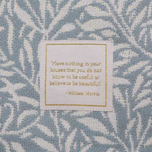 Manta Jacquard Willow Blue de Half Moon Bay Shruti William Morris | 125x150cm - Imagen 2