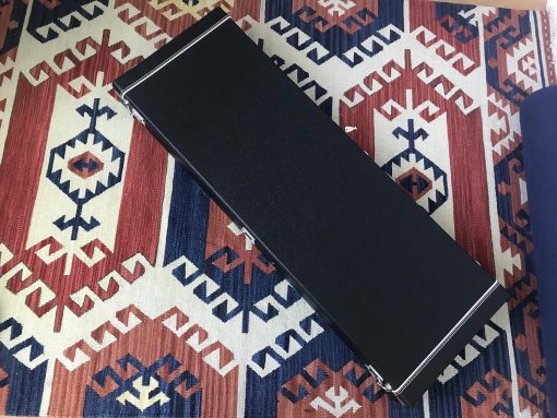 Estuche rigido cuadrado para guitarra electrica de alta calidad Lykos ST actualizado con micro surcos planos Flat Tweed para estilo ST TL con cerradura de pestillo acolchada (Negro) - Imagen 4