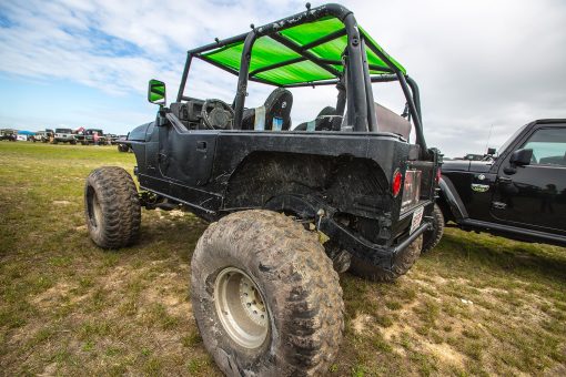 Toldo de Malla SPIDERWEBSHADE Compatible con Jeep TJ (1997-2006) Hecho en EE. UU. Toldo de Malla Cubierta Solar Cubierta Solar Accesorio Jeep (Negro) - Imagen 8