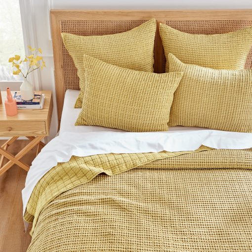 Levtex Home - Mills Waffle - Juego de edredon King/California King - Almohada de Algodon Ocre - Tamano del edredon (106 x 92 pulgadas), Tamano de la almohada (36 x 20 pulgadas) - Imagen 2