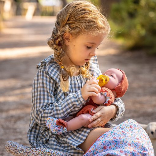 JC Toys - Coleccion Nature | Original La Newborn | Muneca Bebe de Nina Real Anatomicamente Correcta | Set de Regalo | 15" Todo Vinilo | Hecho en Espana | Disenado por Berenguer | Para Edades de 2+ - Imagen 9
