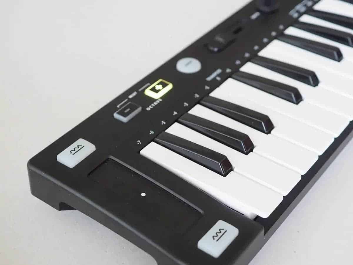 Controlador MIDI USB MIDITECH K32s con altavoz incorporado - Imagen 4