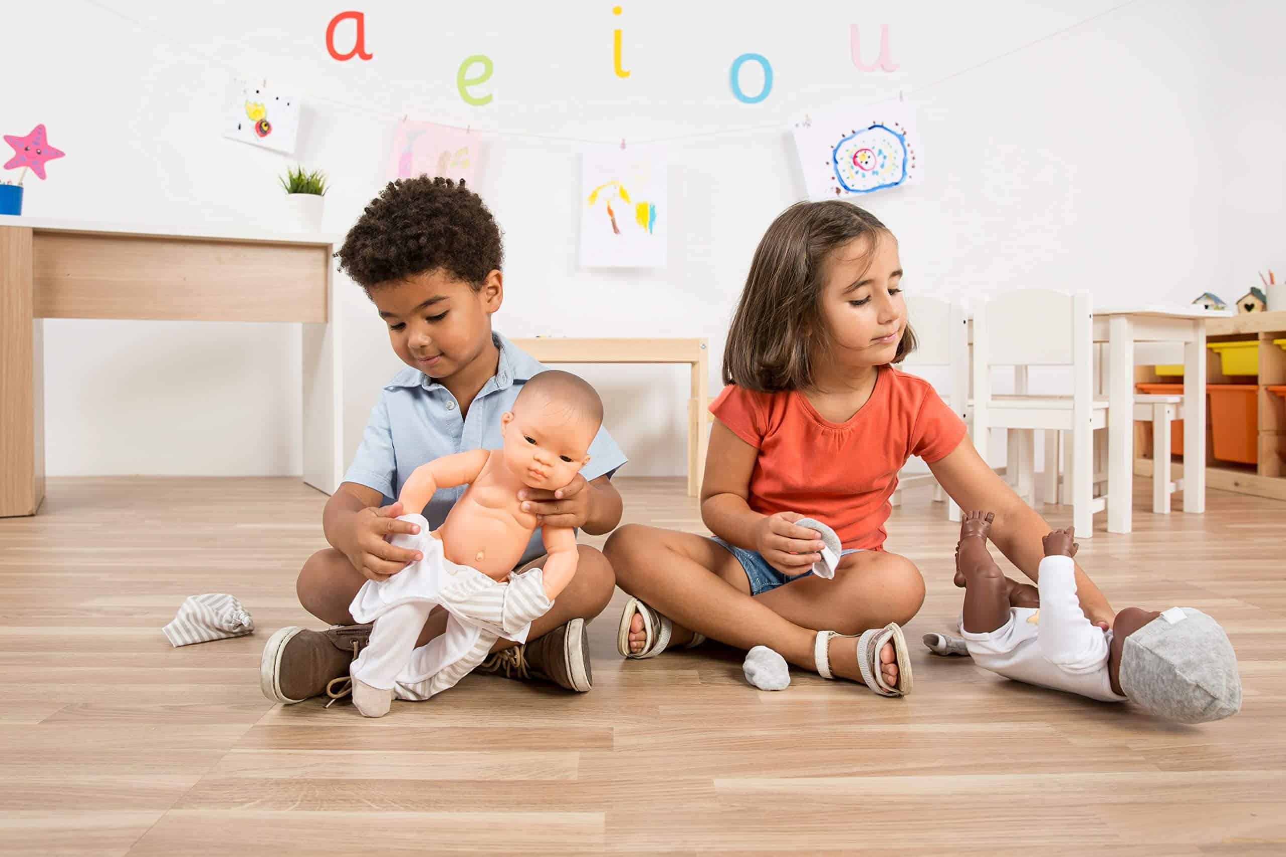 Muñeco Bebé Recién Nacido Miniland Niño Asiático 15.75", - Imagen 5