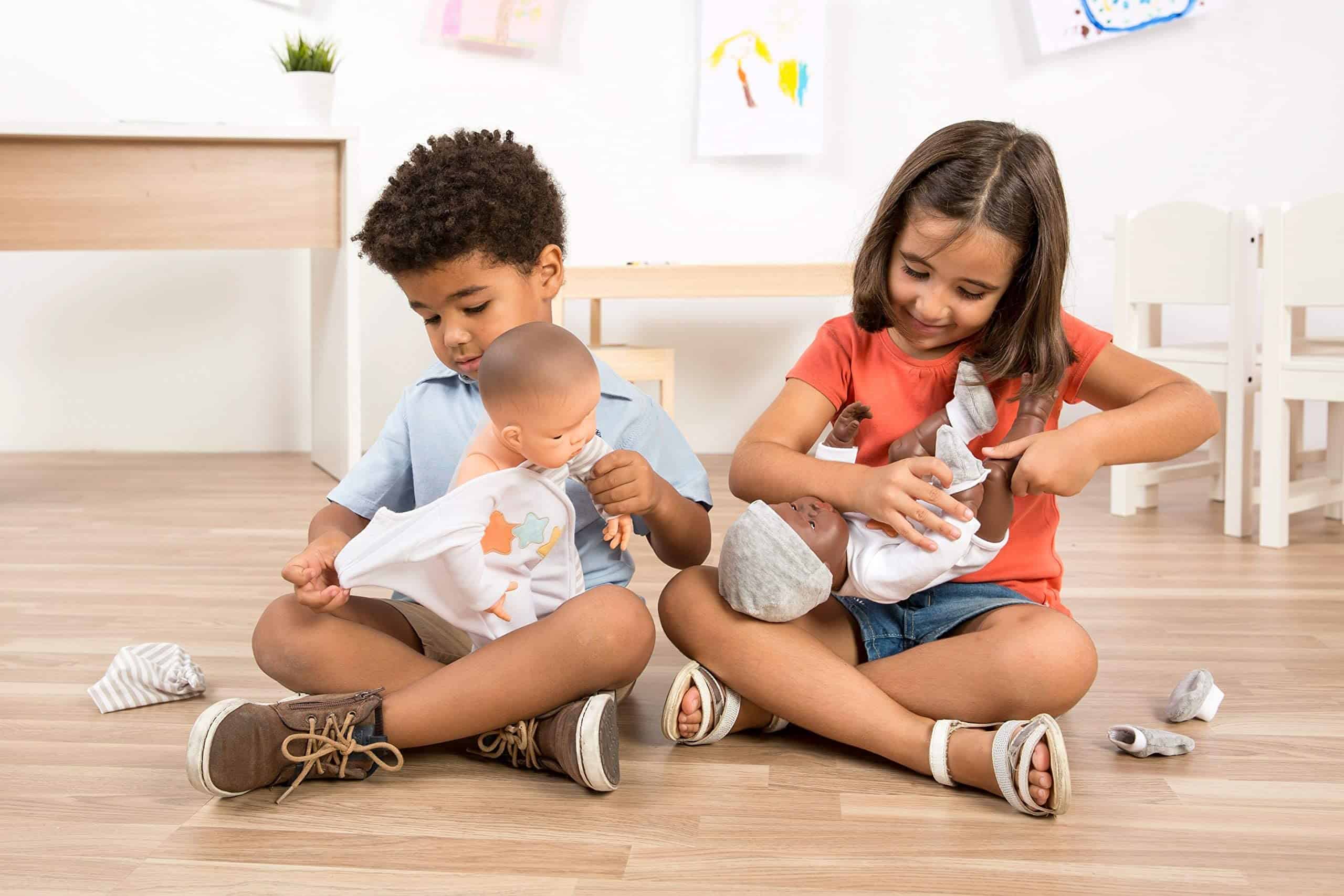 Muñeca Bebé Recién Nacida de 15.75'' Anatómicamente - Imagen 4