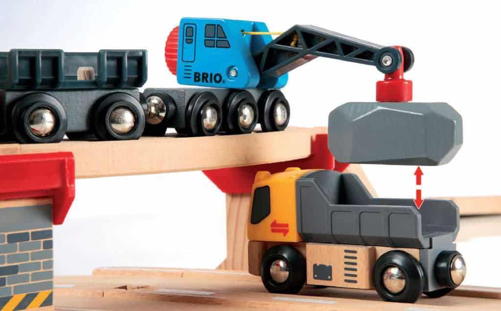 BRIO World 33210 - Set de Carga Ferroviaria y Terrestre - - Imagen 5