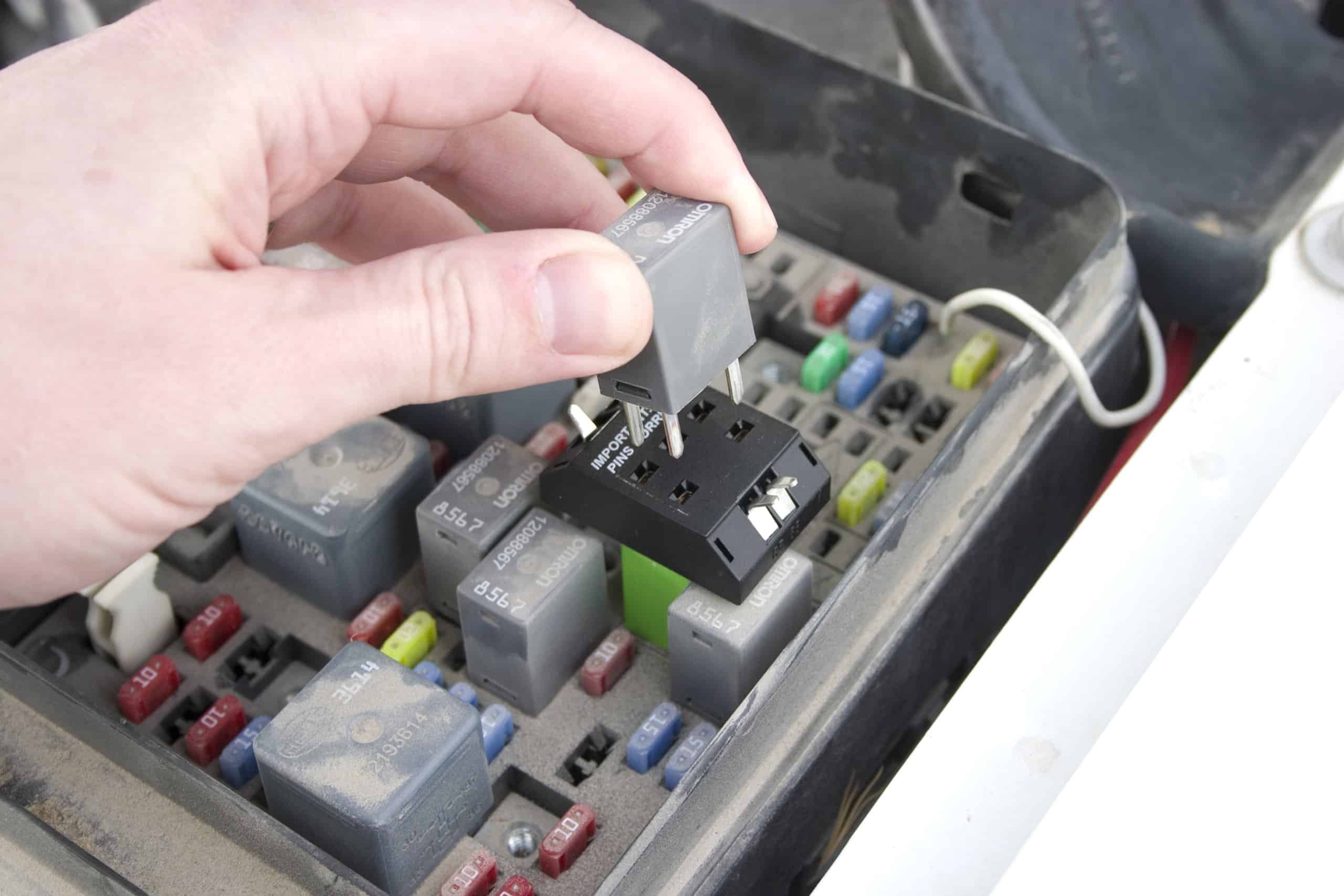 Set de Prueba de Relés Deluxe Lisle 60660, Amarillo - Imagen 3