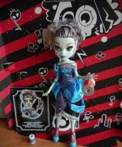 Muñeca de Cuento de Hadas Monster High Frankie Stein