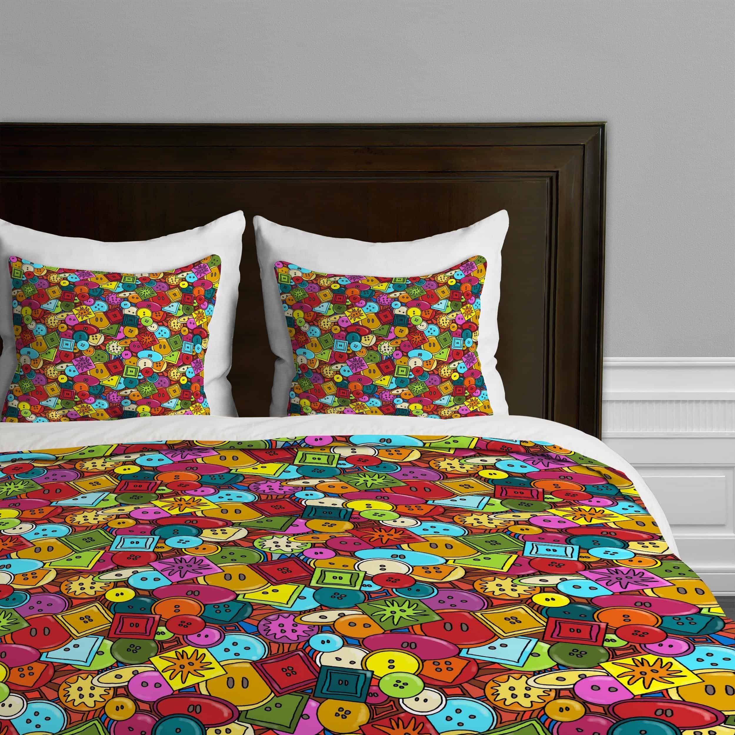 Deny Designs Sharon Turner Graffiti Buttons Funda de