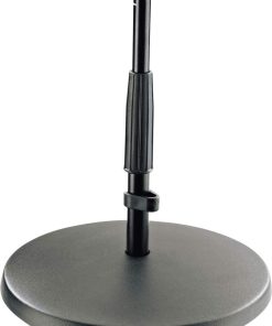 Soporte de micrófono de perfil bajo K&M König & Meyer