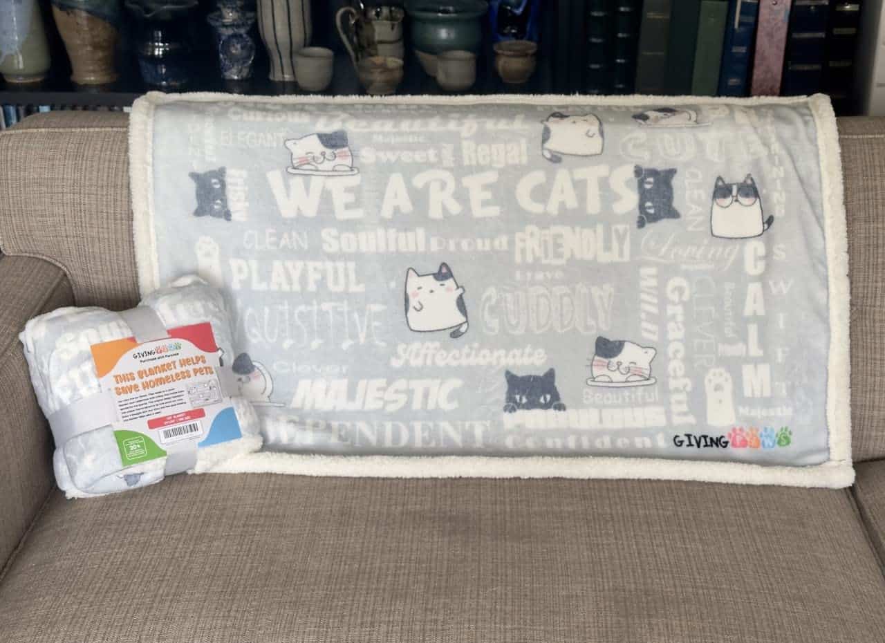 Manta de Gato de Sherpa - Ayuda a Mascotas sin Hogar - - Imagen 3