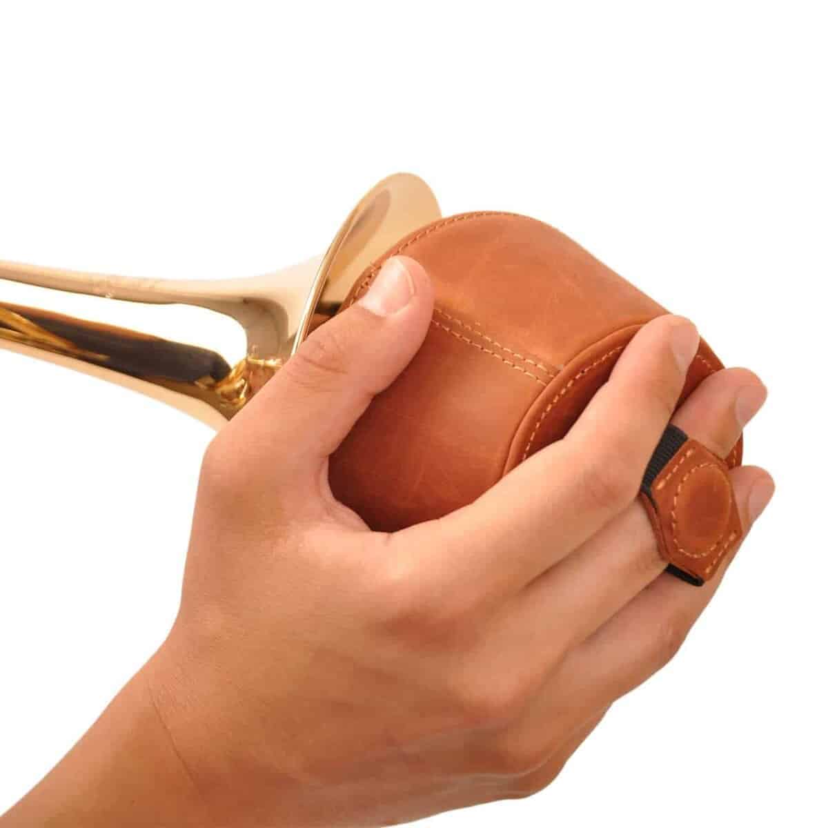 Mute de trompeta de cuero MG Leather Work, ligero con imán, - Imagen 6