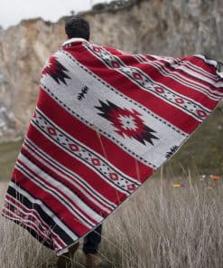 Manta con estampado azteca y forro suave de -Rojo