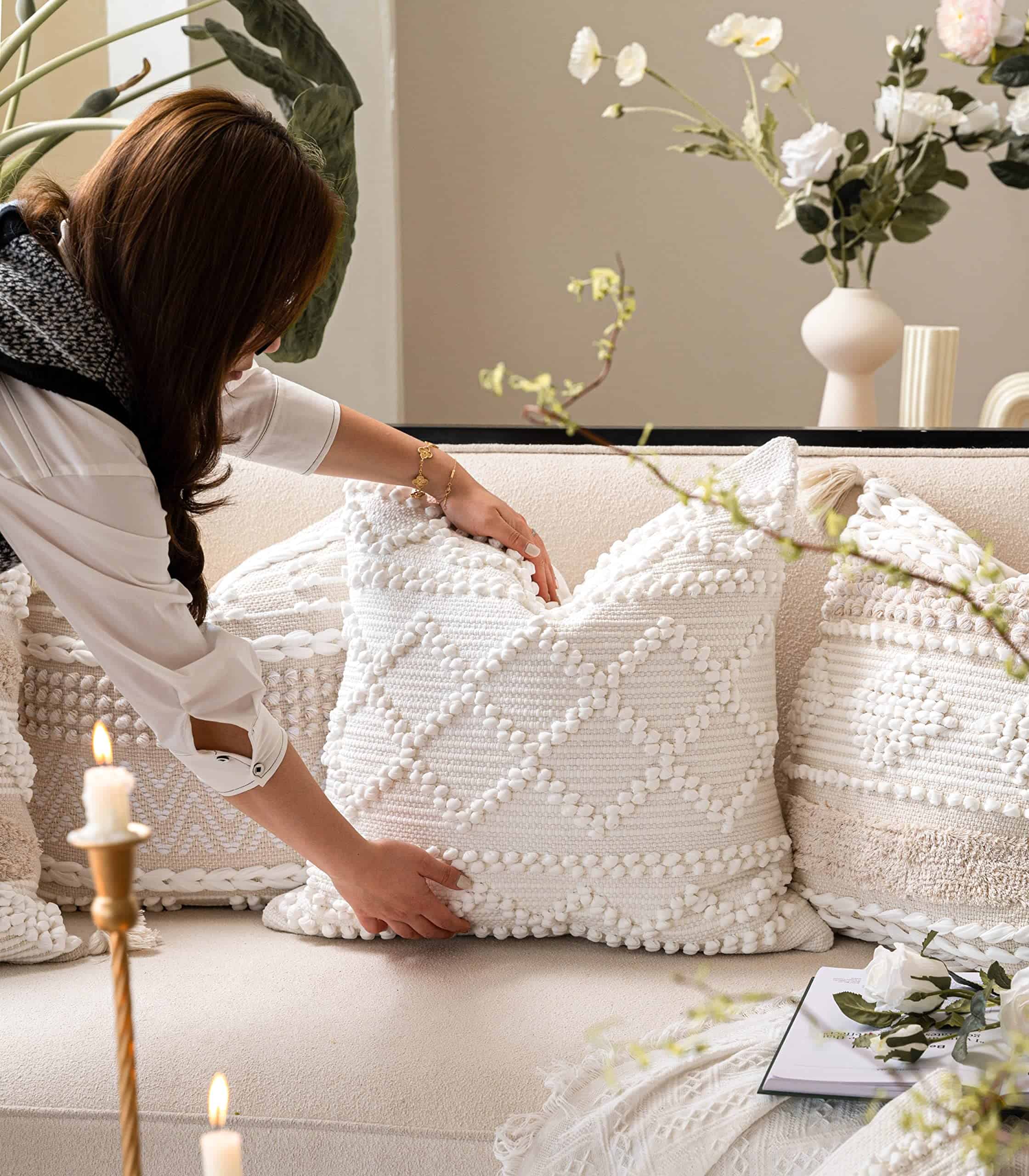 Funda de Almohada Decorativa Blanco Puro BlissBlush 22X22, - Imagen 8