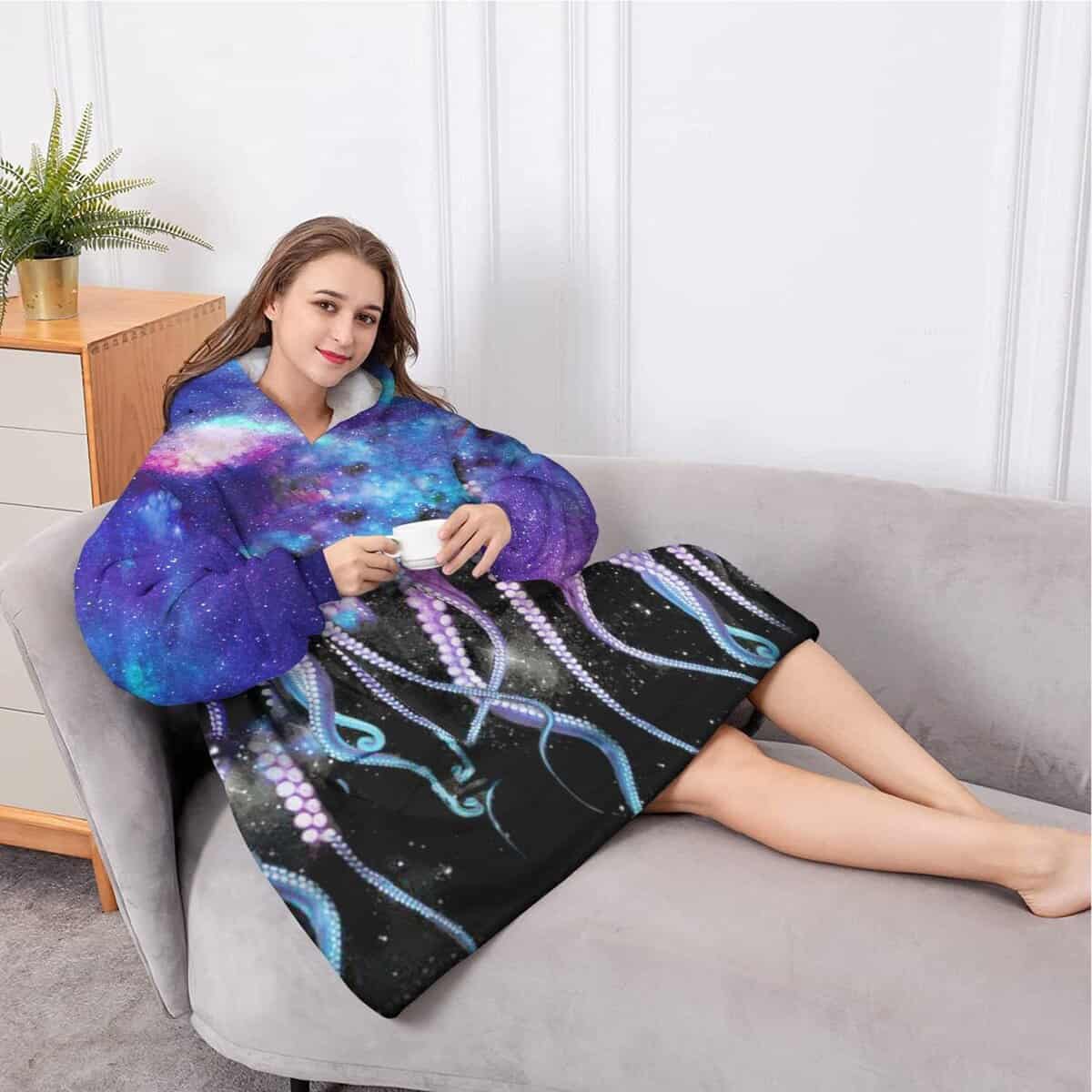 Manta con capucha de Sherpa con diseño de pulpo estrellado, - Imagen 5