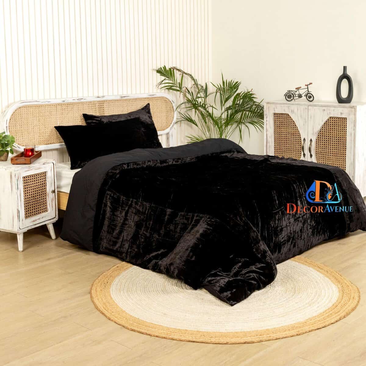 Funda de Edredón de Terciopelo Ultra-Luxe de DecorAvenue, - Imagen 4