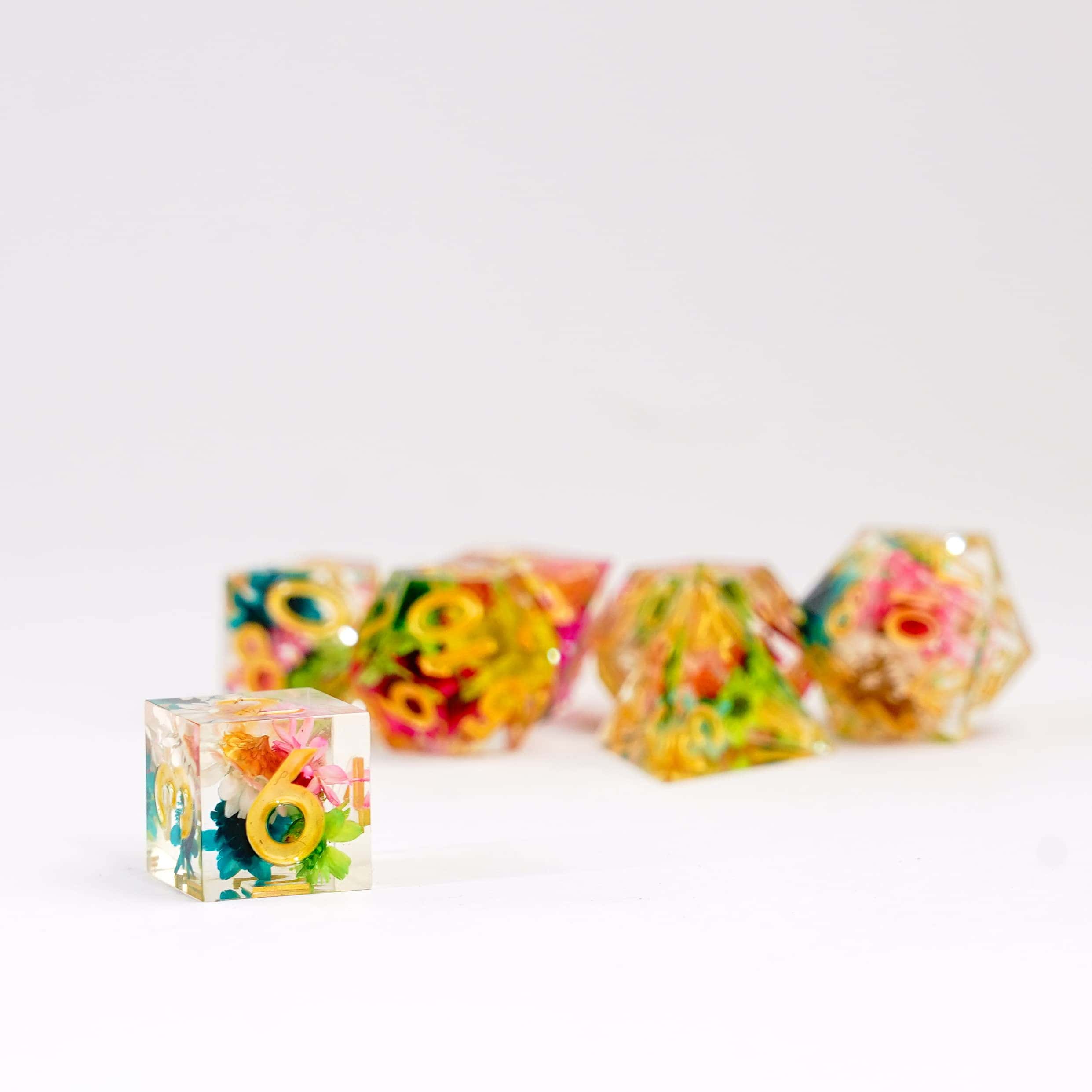 Juego de dados FanRoll by Metallic Dice Games con bordes - Imagen 3