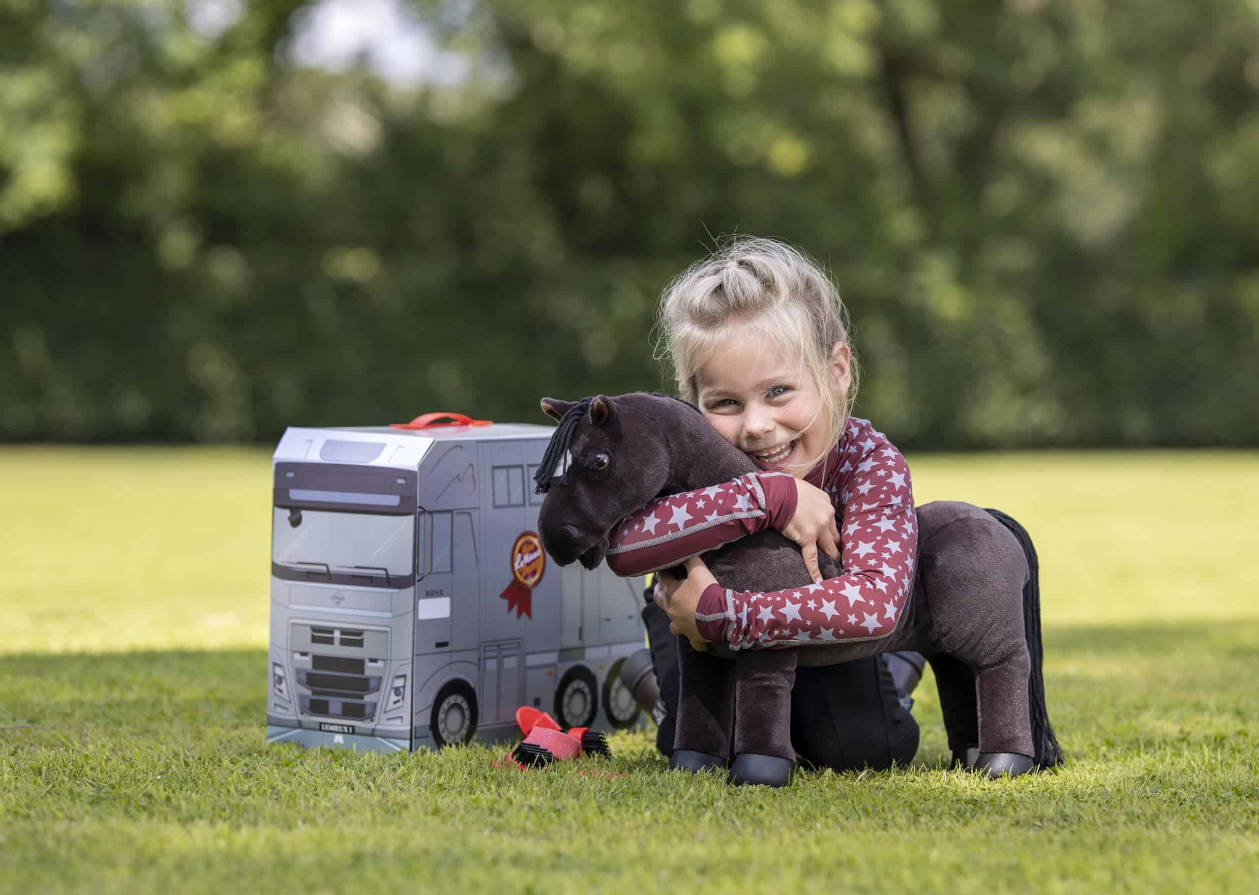 LeMieux Toy Pony Freya para Niños - Marrón - Abrigo Suave - - Imagen 6