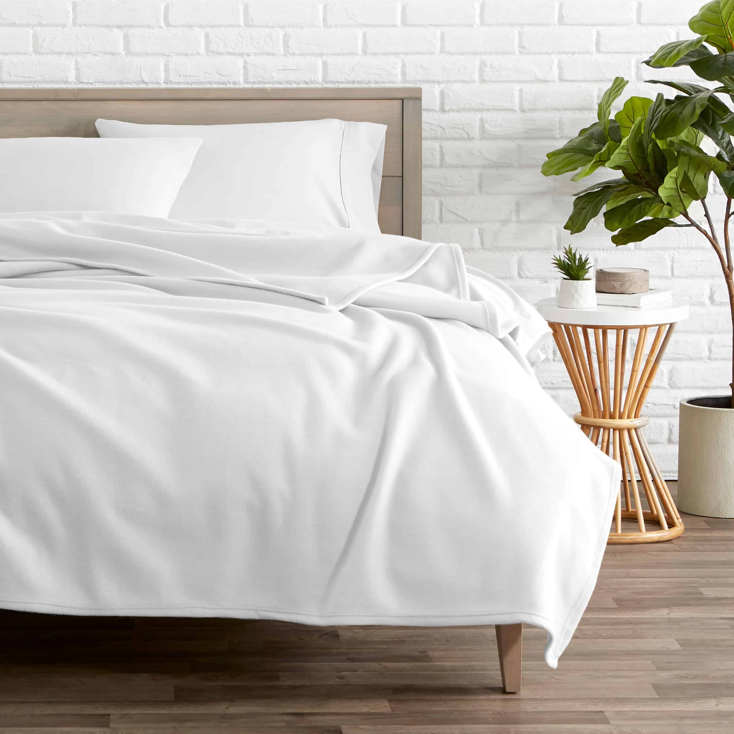 Cobertor de Polar Bare Home - Tamaño King - Blanco - Cálido - Imagen 3